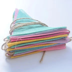 Fanions multicolores en jute déco mariage bohème