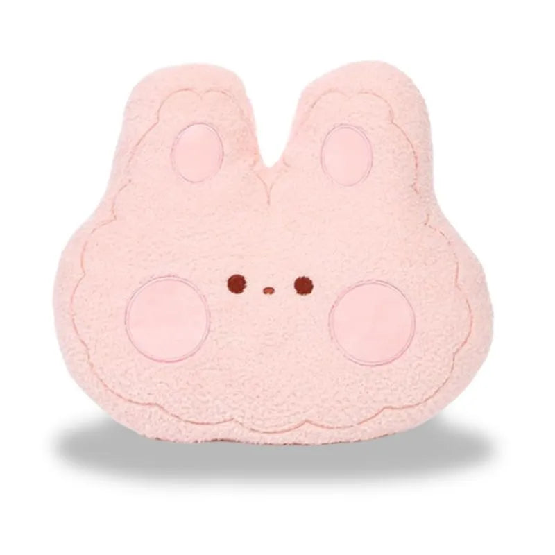 Présentation coussin tête de lapin chambre