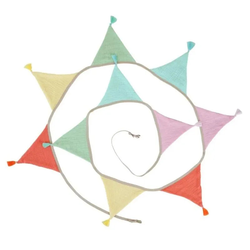 Drapeaux fanions coloris Sirop d’Érable chambre enfant