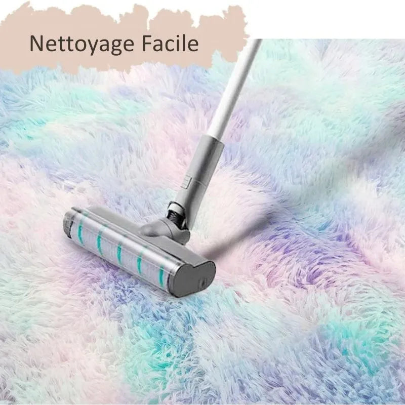 Tapis shaggy vibrant rainbow motifs spirales dégradés, texture peluche douce et invitante.