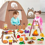 Enfant jouant sous une tente camping beige avec accessoires de cuisine et aventure