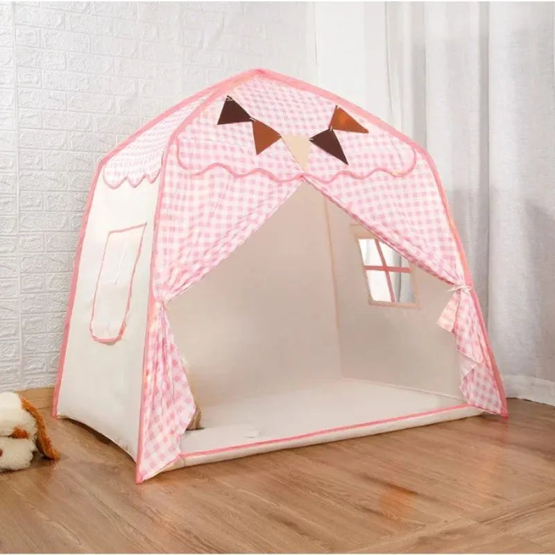 Tente tipi rose pour enfant, un espace de jeu doux et féerique.