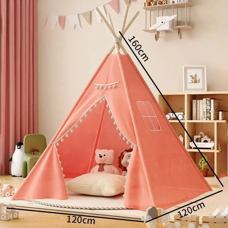 Tipi enfant intérieur rose pliable et facile à installer, avec de jolis pompons.